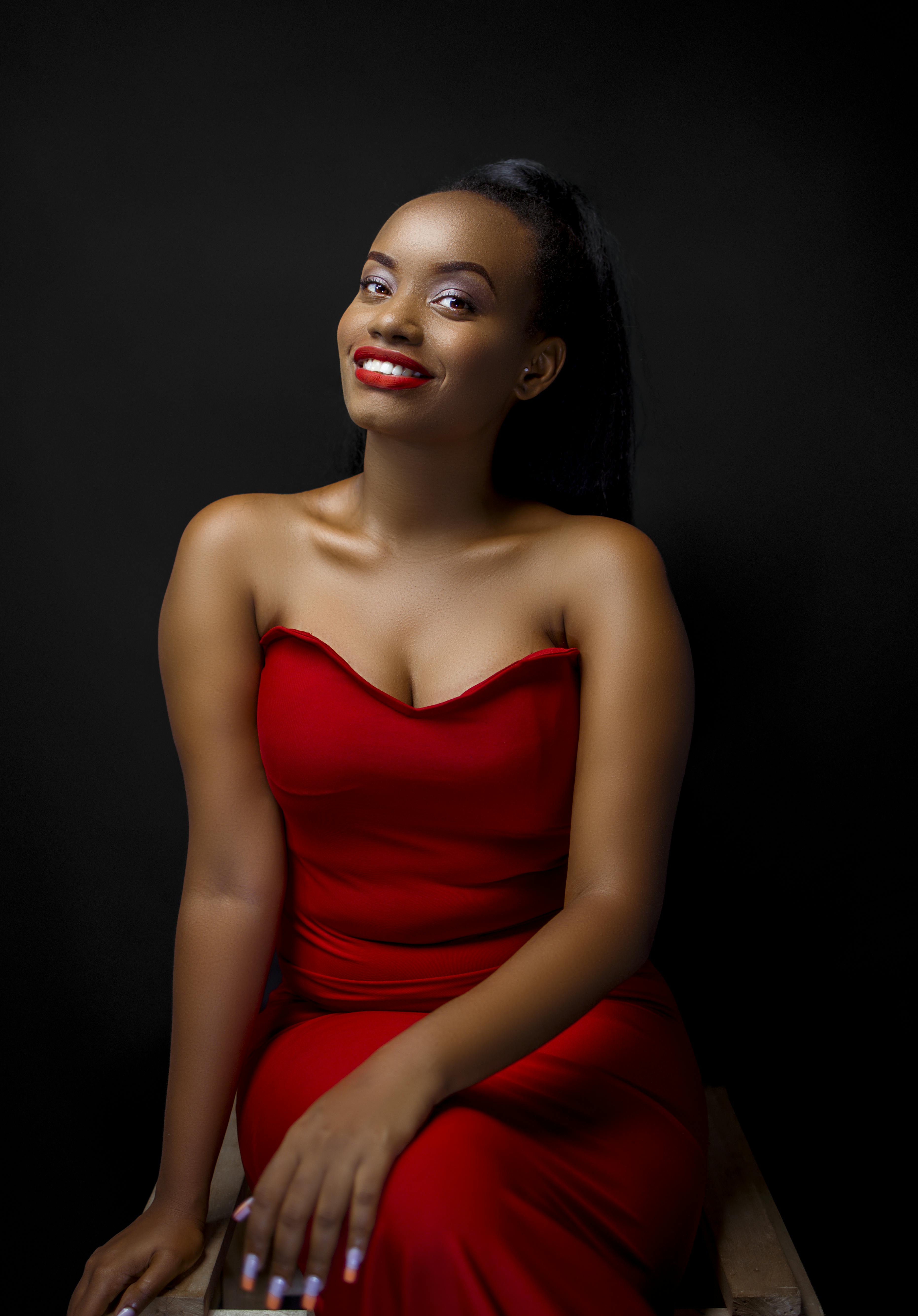 绩效体系建设与团队协作画面